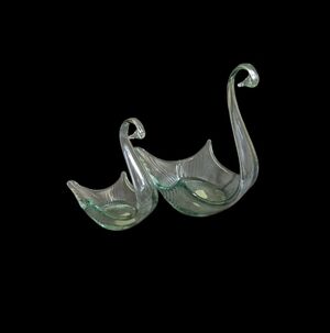 Vintage Glass Set Of 2 Swan Decorative Pieces